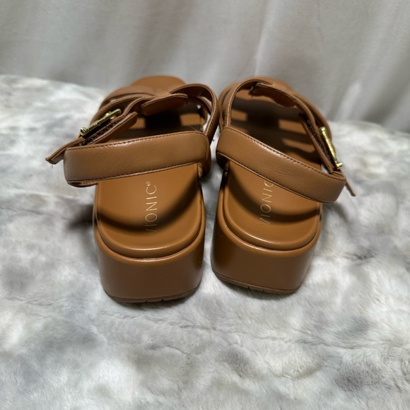 Vionic Leather Fisherman Wedges Delano Camel Size 9 - Picture 7 of 8